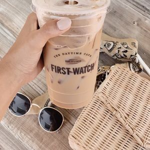 Beige Wicker Box Crossbody